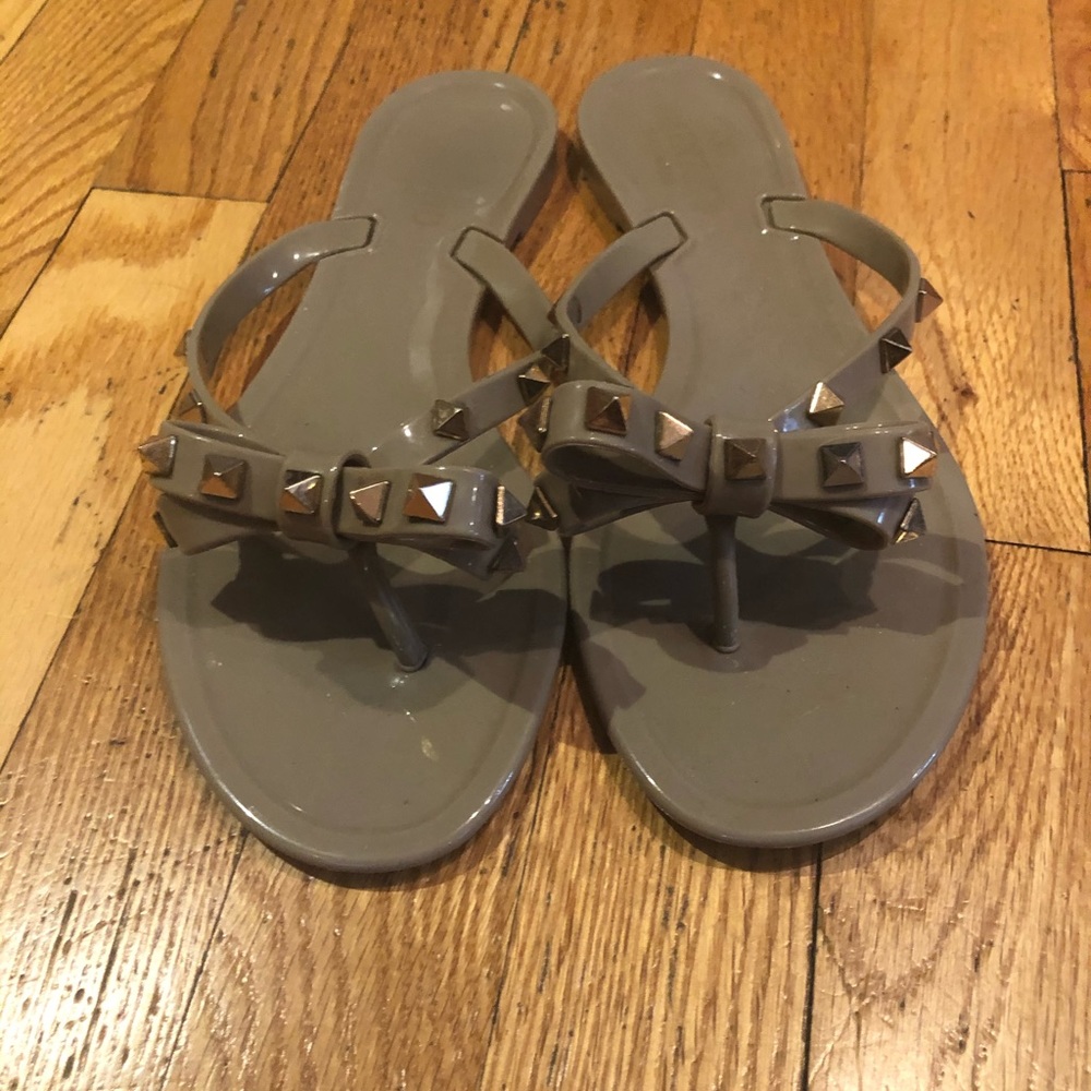 Valentino Rockstud bow sandals (flip flops)